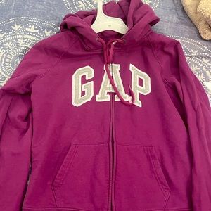 Gap hoddie